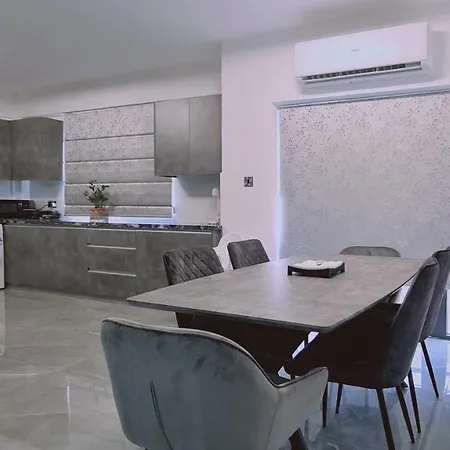 Apartment Centro Larnaka