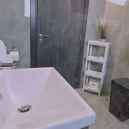 Centro Διαμέρισμα *